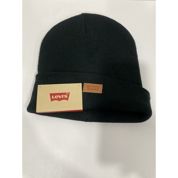 Levi's Black Beanie With Logo - New with tags - Picture 1 of 2